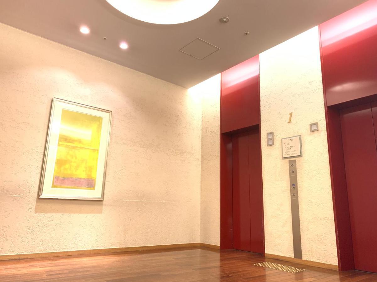 Hotel The Lutheran Osaka Exterior photo