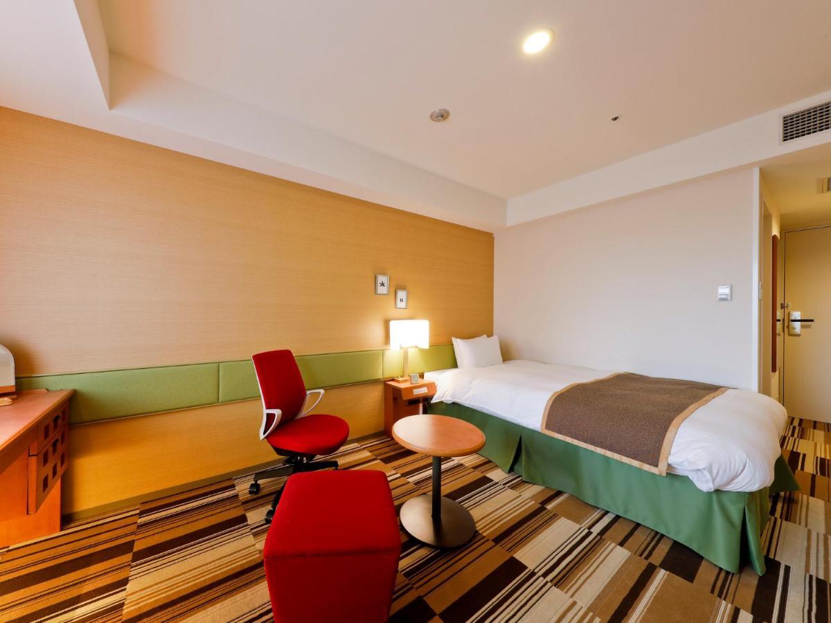 Hotel The Lutheran Osaka Exterior photo