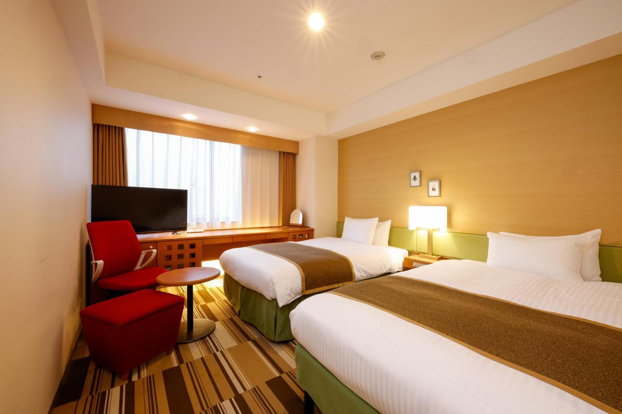 Hotel The Lutheran Osaka Exterior photo
