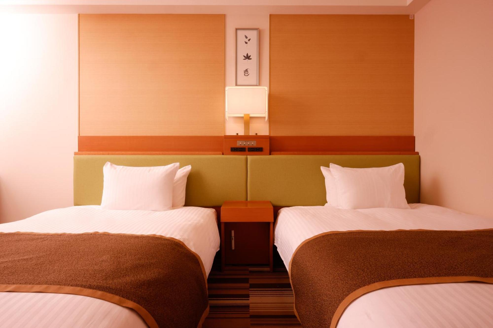 Hotel The Lutheran Osaka Exterior photo