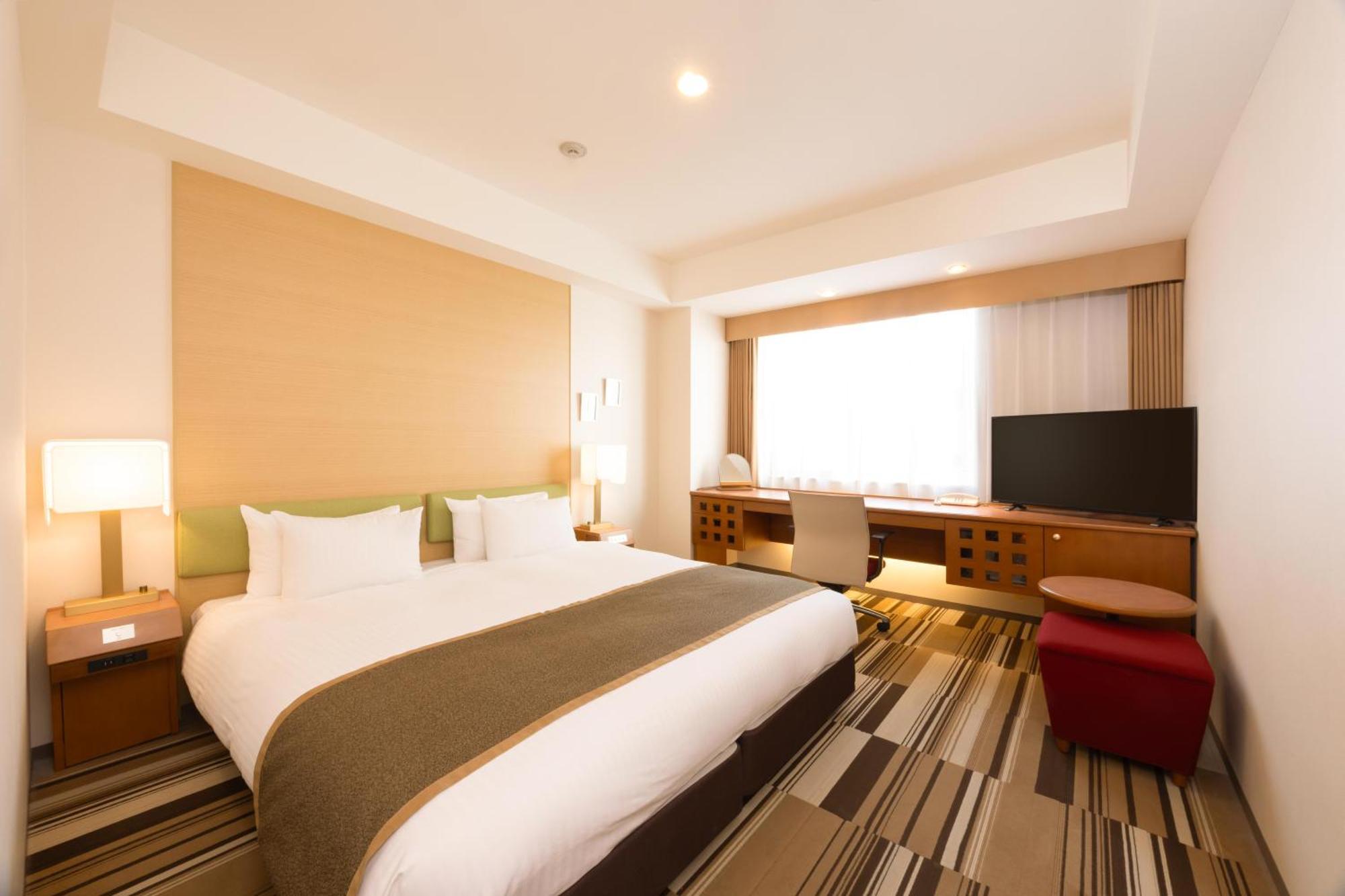 Hotel The Lutheran Osaka Exterior photo
